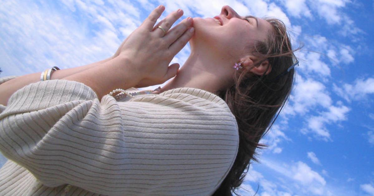 Menos es Más: El Estudio que Revela Cómo la Vida Sencilla Aumenta la Felicidad y el Bienestar