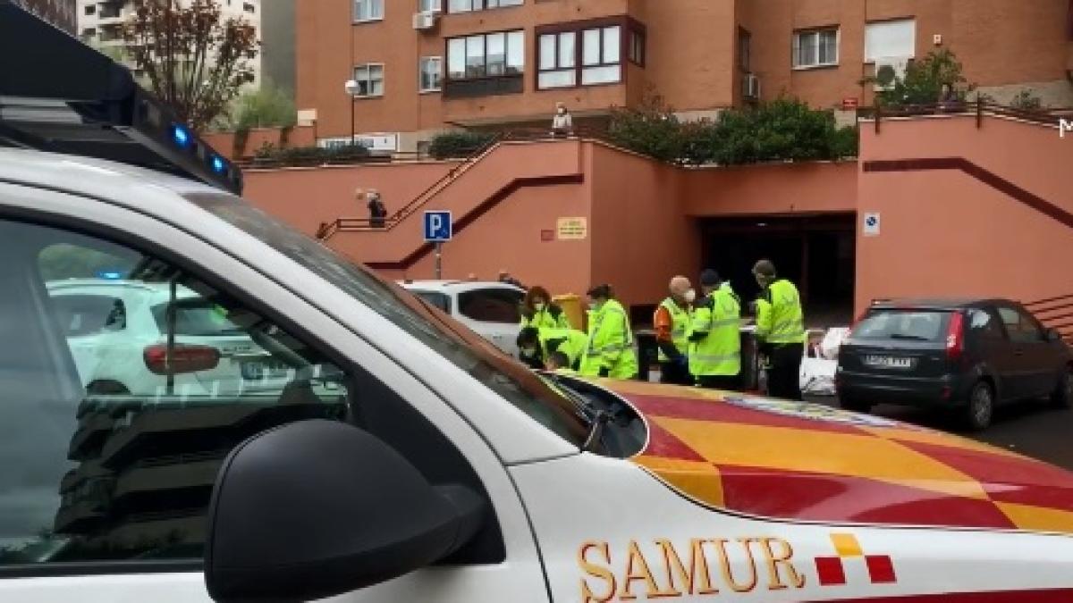 Muere una mujer atropellada por su propio coche en Madrid tras bajarse ...