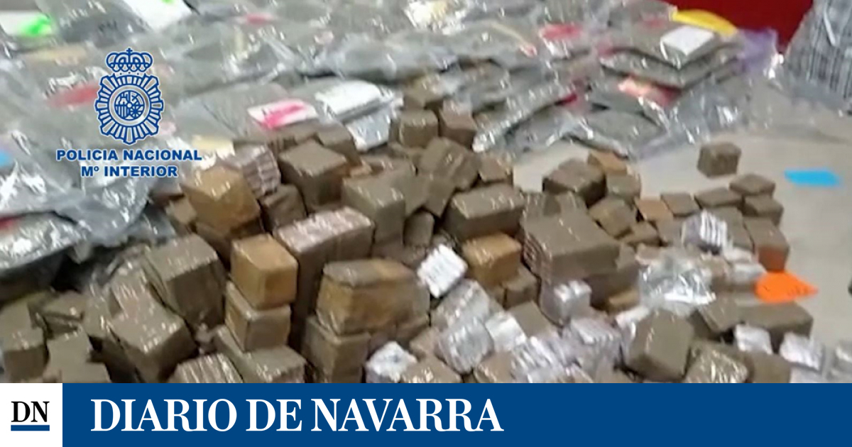 tres-detenidos-por-ocultar-cannabis-en-dobles-fondos-de-divanes-en-m-laga-para-enviarlos-a-reino