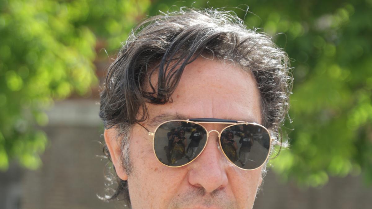<![CDATA[El actor Luis Lorenzo se sienta ya en el banquillo por el trato dado a su tía fallecida]]>