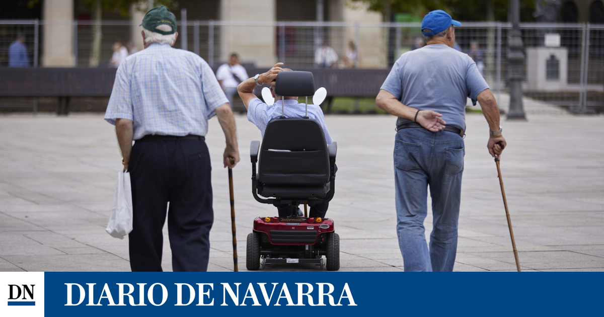 ¿Convives con mayores de 65 años? Esta es la deducción que te puedes aplicar en Navarra