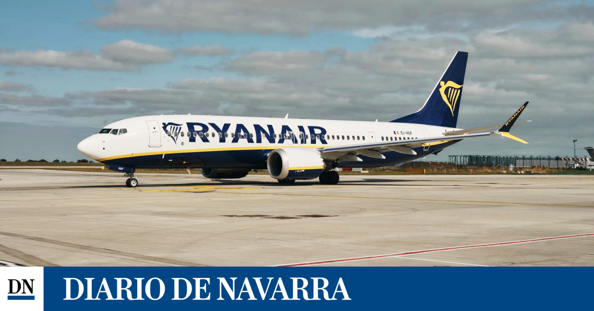 Las aerolíneas de bajo coste se lanzan a absorber el millón de asientos que deja Ryanair
