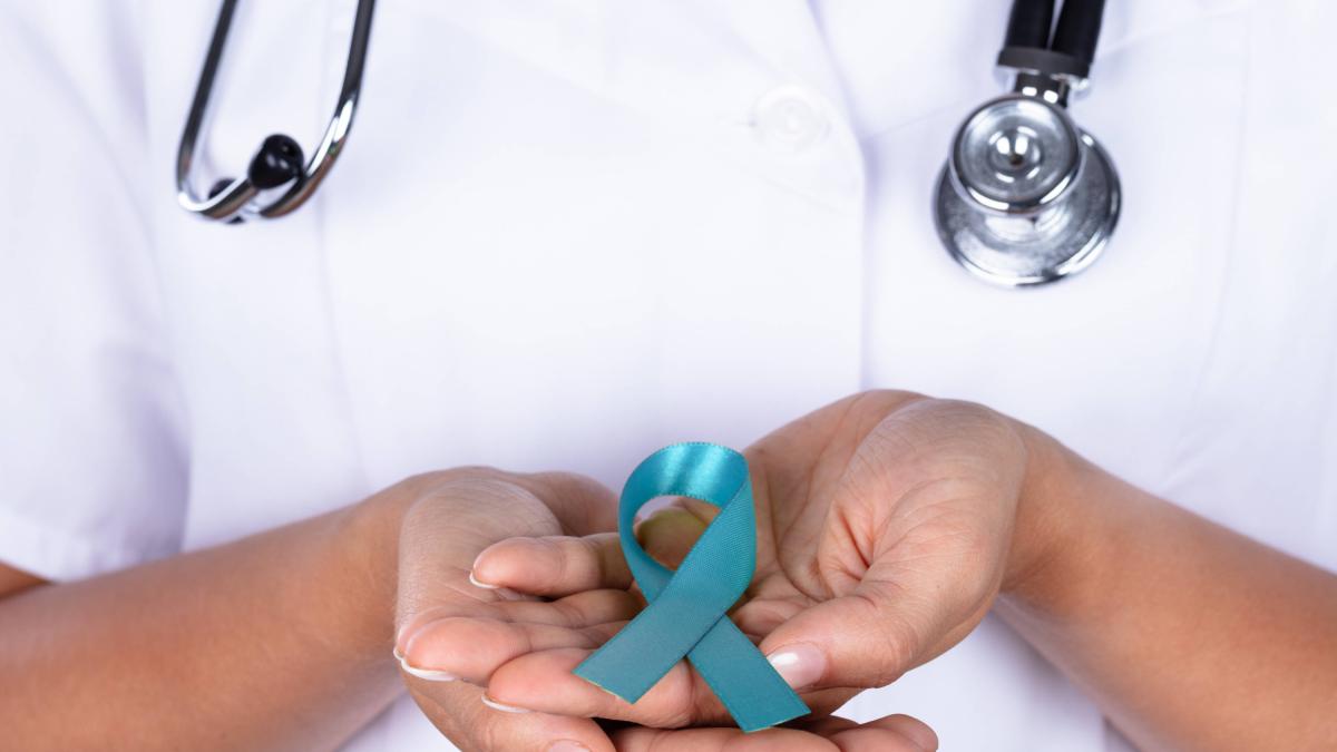 <![CDATA[Pacientes de cáncer de ovario reclaman unidades especializadas de excelencia ante el alto número de diagnósticos en fases avanzadas]]>