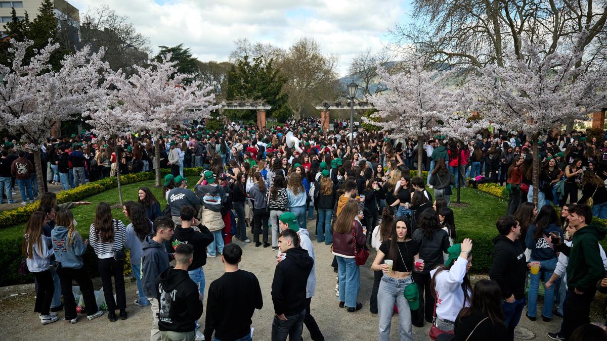 <![CDATA[Denuncian otras dos estafas en la Policía Foral con falsas entradas de la Carpa]]>