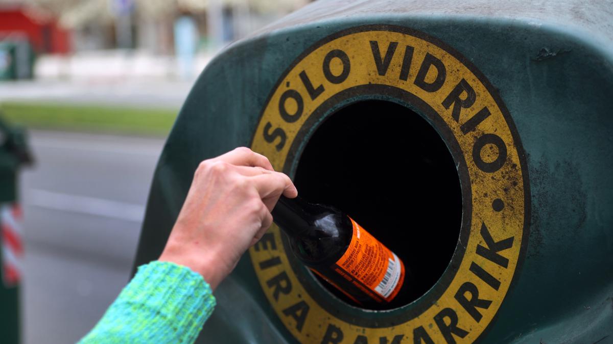 Los navarros vuelven a destacar entre los más comprometidos con el reciclaje de vidrio en vacaciones