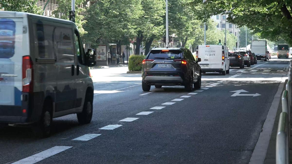 <![CDATA[Heridas dos mujeres en una caída de moto en Pamplona]]>
