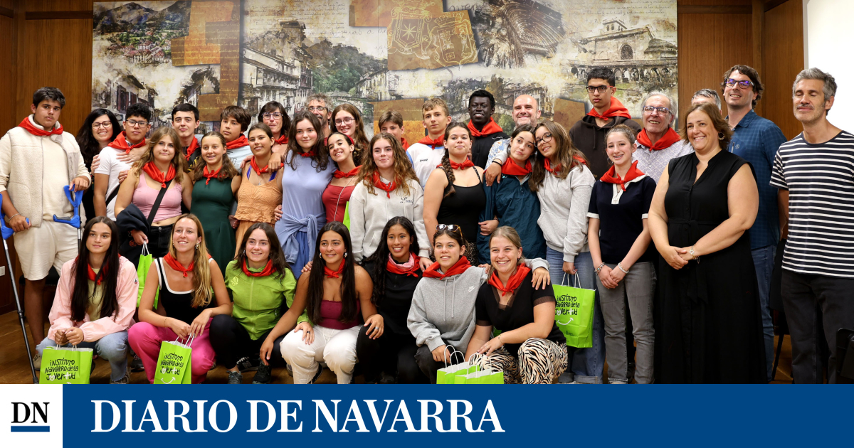 El Ayuntamiento de Estella recibe a los jóvenes de intercambio con Erasmus+