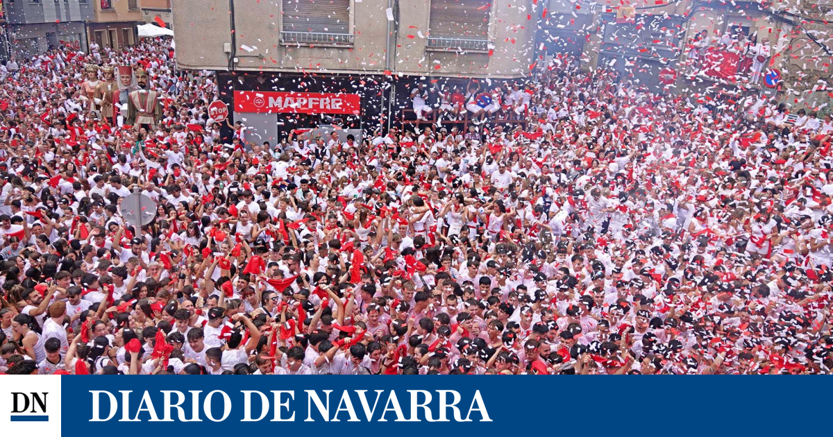 Fotos de los almuerzos y del cohete de las fiestas 2025 en San Adrián