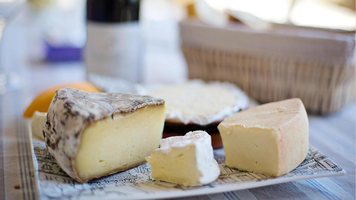 <![CDATA[Adictos al queso desde la prehistoria: A nuestros antepasados neolíticos les encantaba el queso]]>