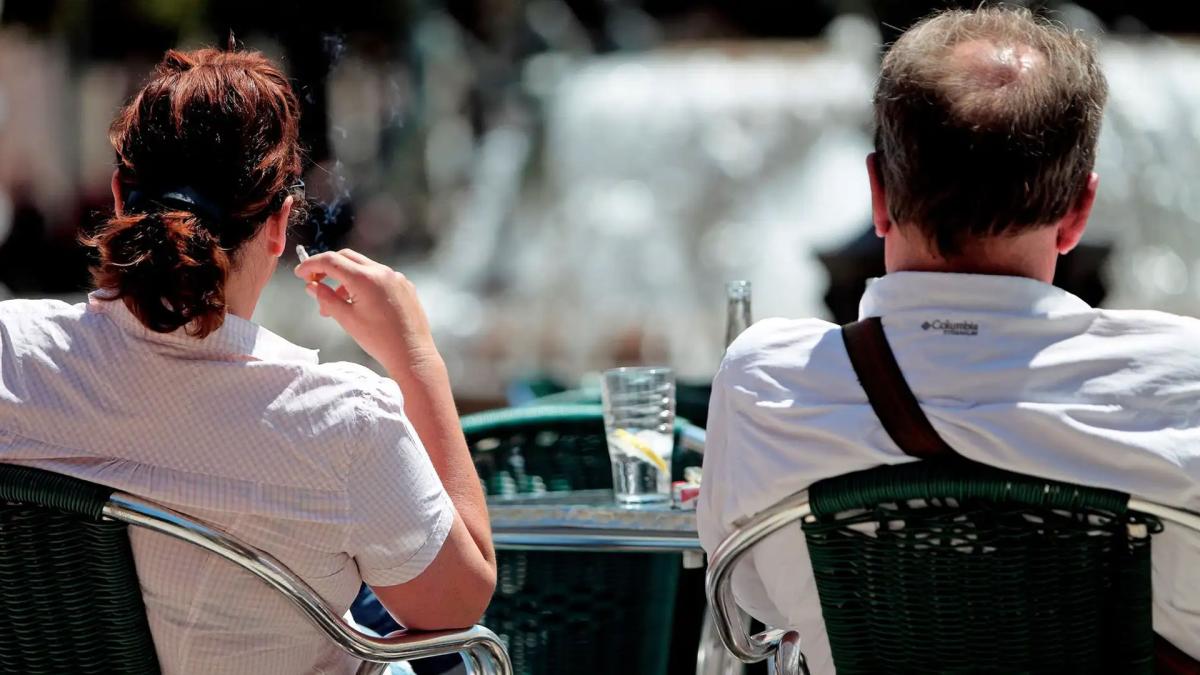 <![CDATA[Atención, fumadores sociales: el cigarrillo ocasional también mata]]>