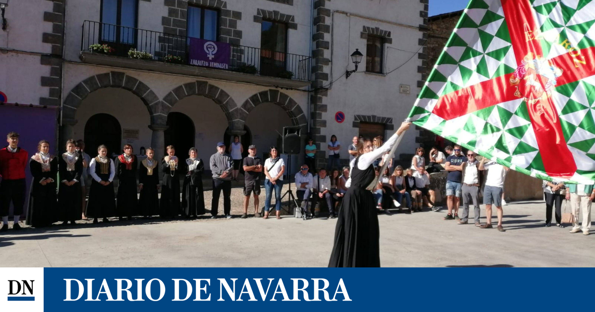 La ceremonia de las llaves de las casas en el Día del valle de Salazar