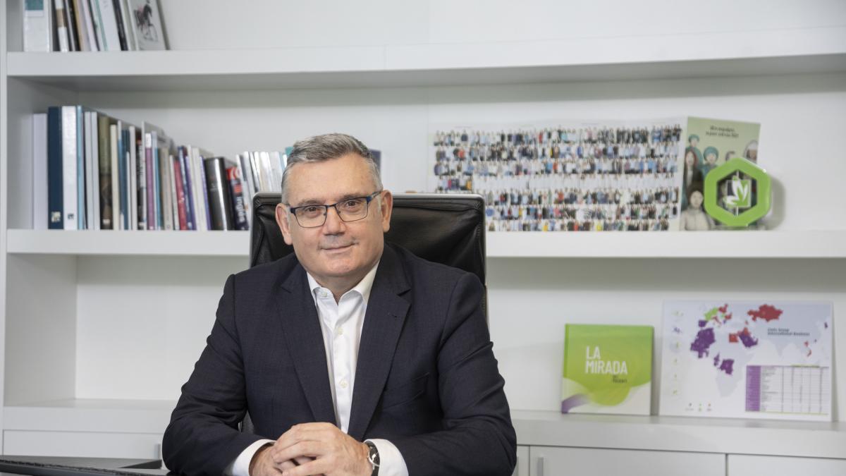 Juan Go i Cinfa Premio Al Directivo Del A o En Navarra
