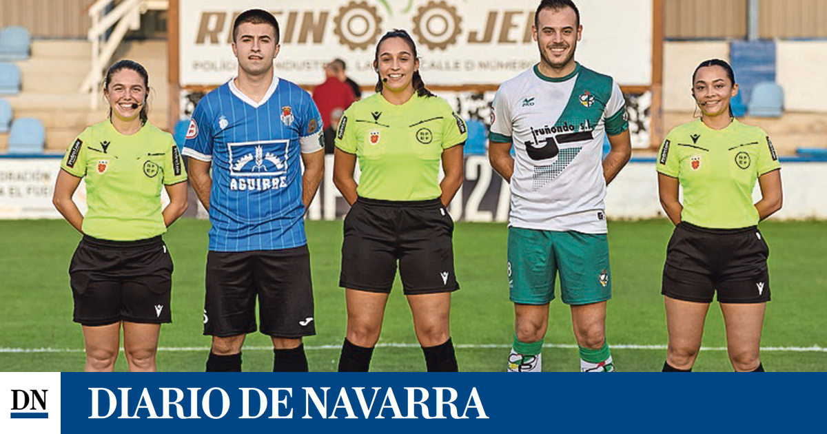 La Peña Sport se lleva el primer partido en Tercera División con arbitraje 100% femenino