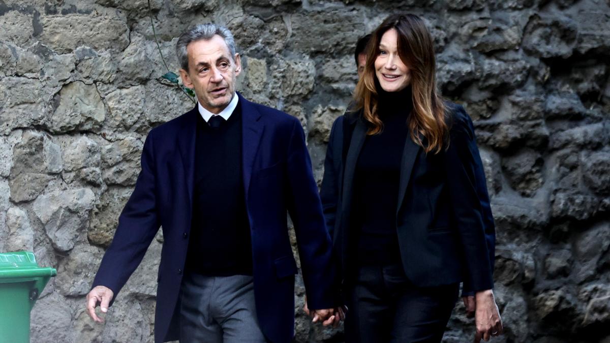 <![CDATA[La Fiscalía de Francia pide que Sarkozy sea puesto en libertad bajo medidas de control judicial]]>