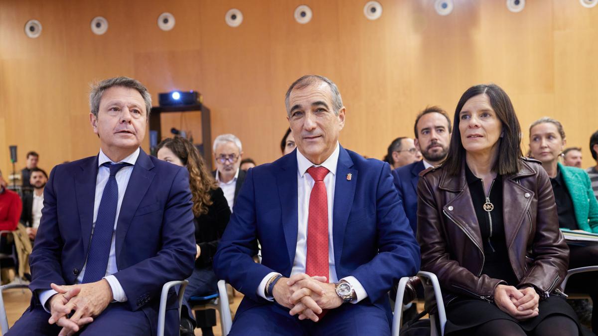 La futura conexión del TAV navarro con Euskadi sigue parada: el Estado ...