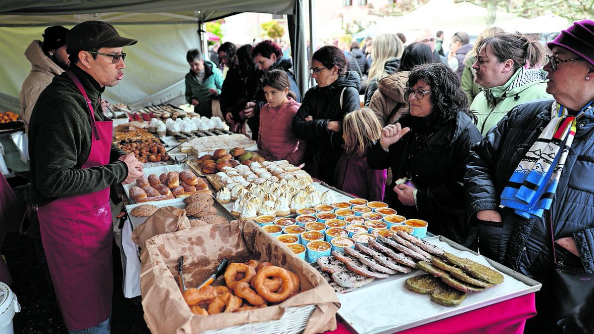 <![CDATA[Urroz-Villa reivindica la venta de tú a tú]]>