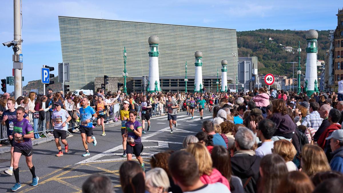 <![CDATA[Fotos de la Behobia - San Sebastián en la que han participado más de 1.000 navarros]]>