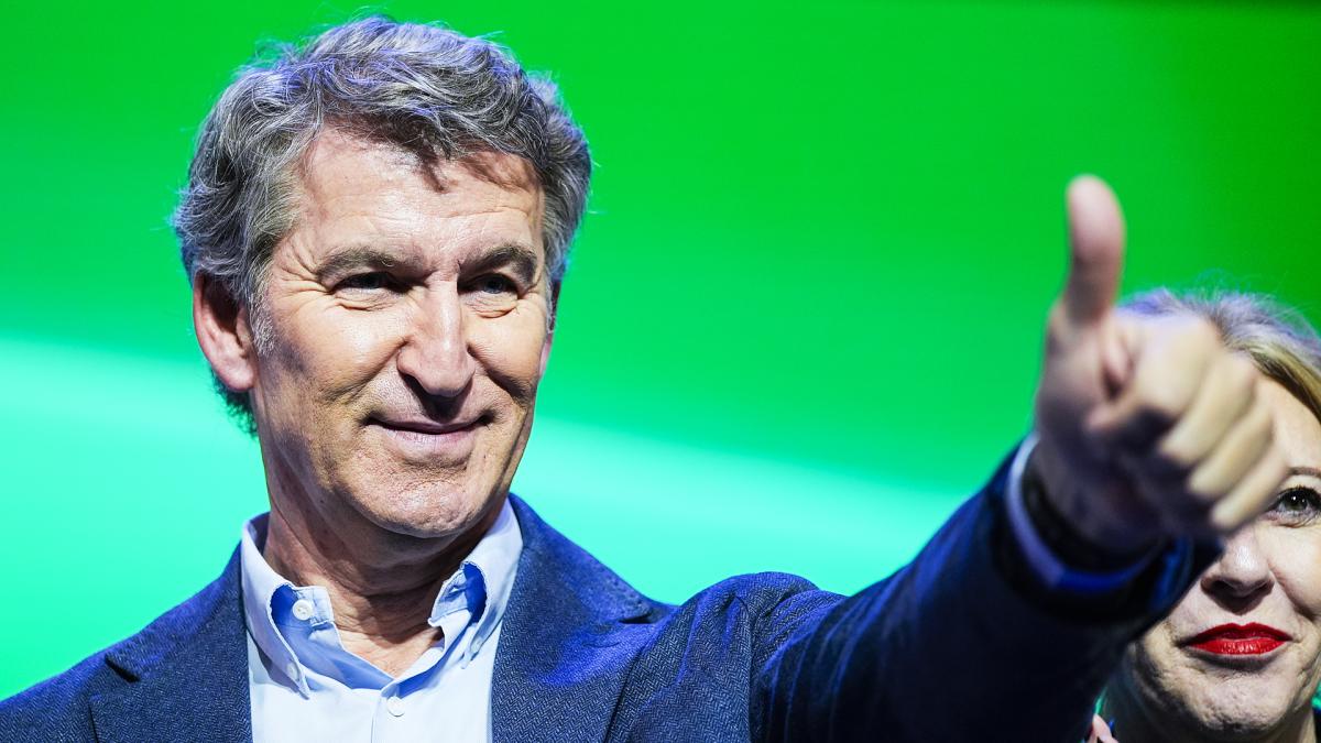 <![CDATA[Feijóo reta a Sánchez a asumir que no puede gobernar: "Los jueces le paran los pies y sus socios le atan las manos"]]>