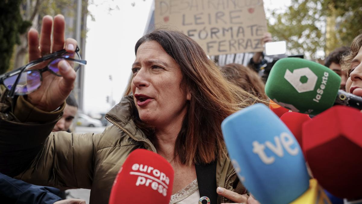 <![CDATA[La UCO registra la empresa Tubos Reunidos en Bilbao y pide información a la SEPI por orden del juez del 'caso Leire Díez']]>