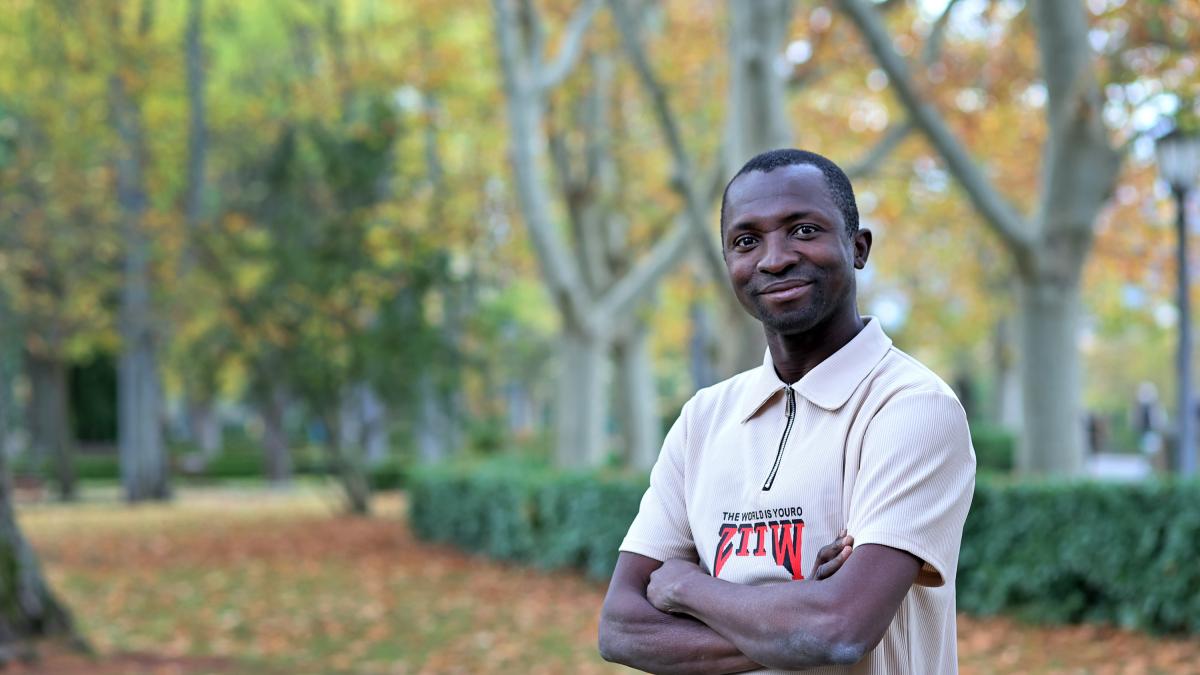 <![CDATA[El médico del Chad que se ha formado durante mes y medio en la sanidad navarra: "En mi país, los pacientes con más dinero exigen pasar antes"]]>