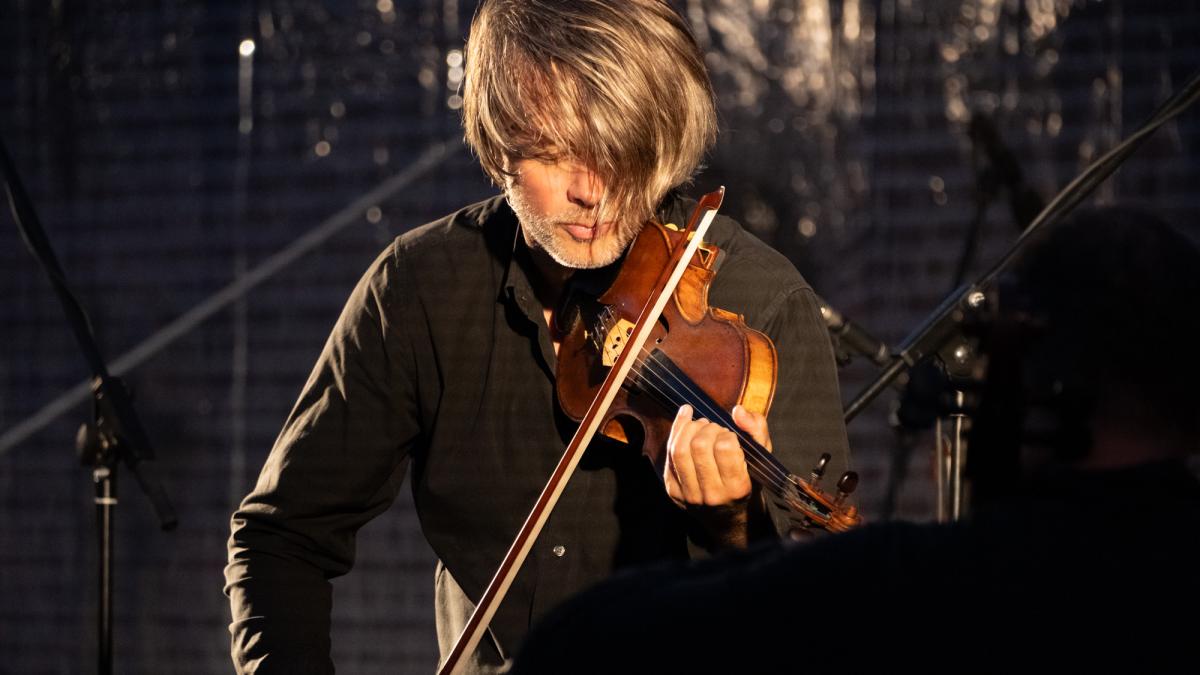 <![CDATA[Maelicum presenta en Pamplona tres conciertos que combinan espiritualidad barroca, energía contemporánea y una leyenda del piano]]>