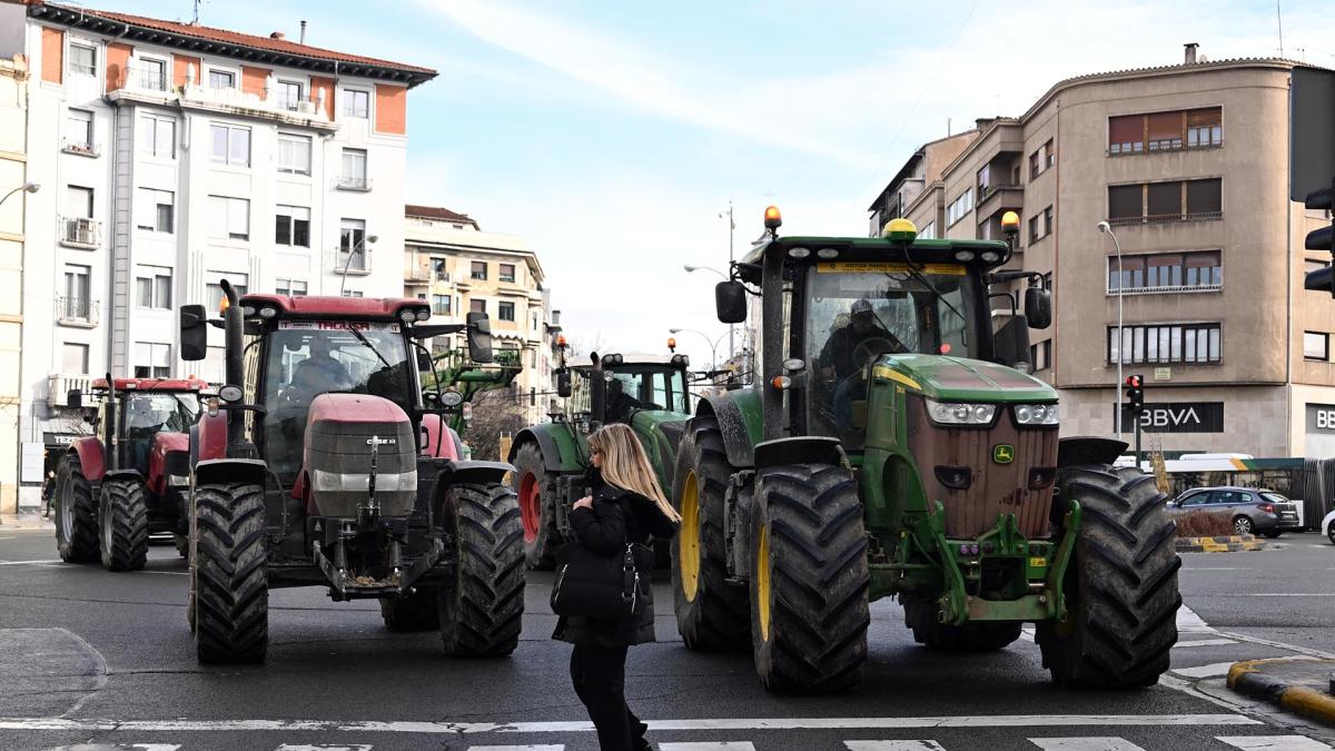 <![CDATA[Fotos de la tractorada en el centro de Pamplona este viernes, 26 de diciembre de 2025]]>