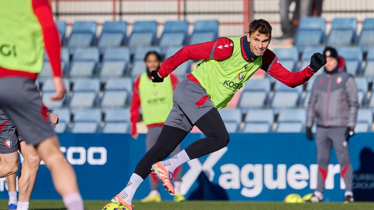 <![CDATA[Elche - Osasuna, en directo: Vuelve Torró y se cae del once Raúl Moro]]>