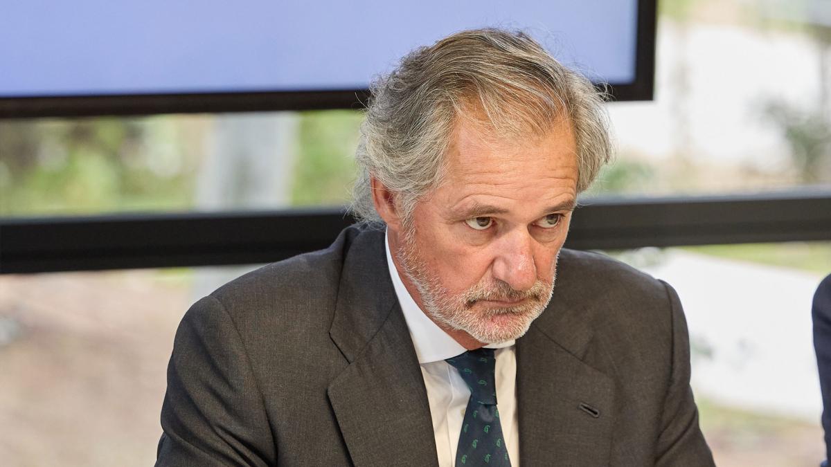 <![CDATA[Entrecanales ha sido citado el 4 de septiembre ante la Justicia como investigado, por no comparecer en la comisión de investigación del Parlamento]]>