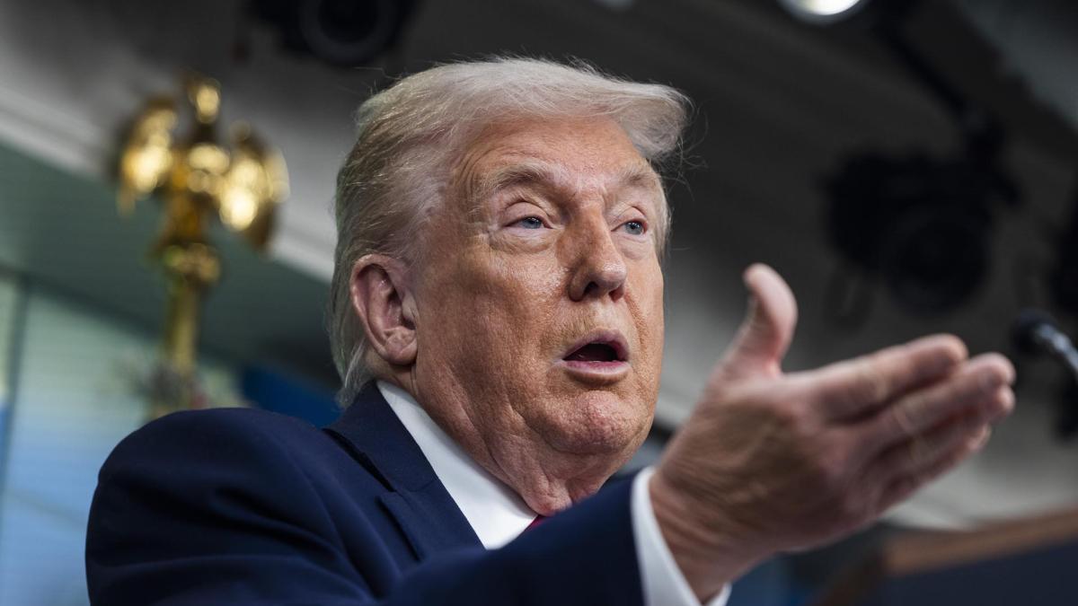 Trump dice que podría "involucrar" a María Corina Machado en el futuro de Venezuela