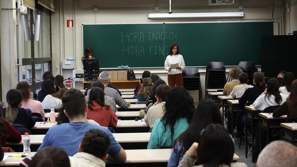 <![CDATA[La primera prueba de la oposición de Administrativo deja 896 aprobados entre 7.231 presentados]]>