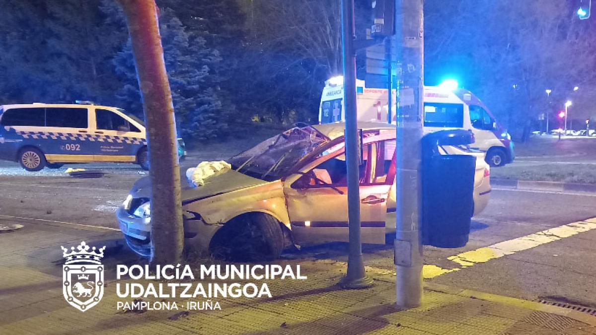 <![CDATA[¿Quién ha puesto ese árbol en el camino?]]>