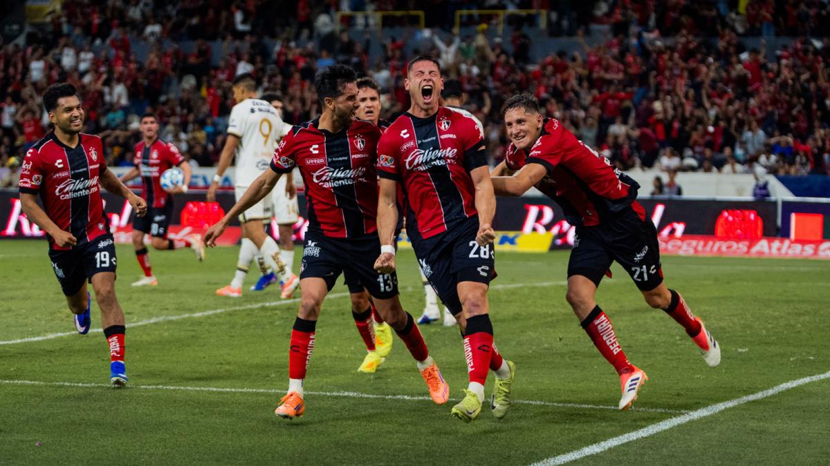 <![CDATA[El exrojillo Mateo García sacude la Liga mexicana con un gol de bandera]]>