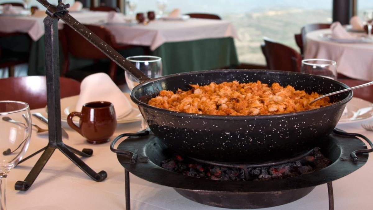 <![CDATA[Mesón Las Torres: cuando las migas cuentan más que una receta]]>