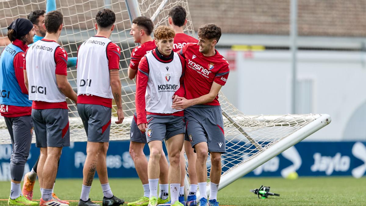 <![CDATA[Osasuna se ejercita con cuatro ausencias]]>