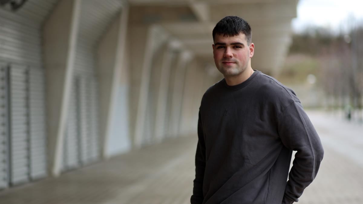 <![CDATA[Xabi Ortigosa, el central que firmó un doblete ante el líder]]>