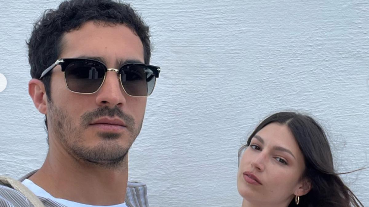 <![CDATA[Úrsula Corberó y Chino Darín dan la bienvenida a su primer hijo: el nombre del bebé y las primeras palabras del padre y del abuelo]]>