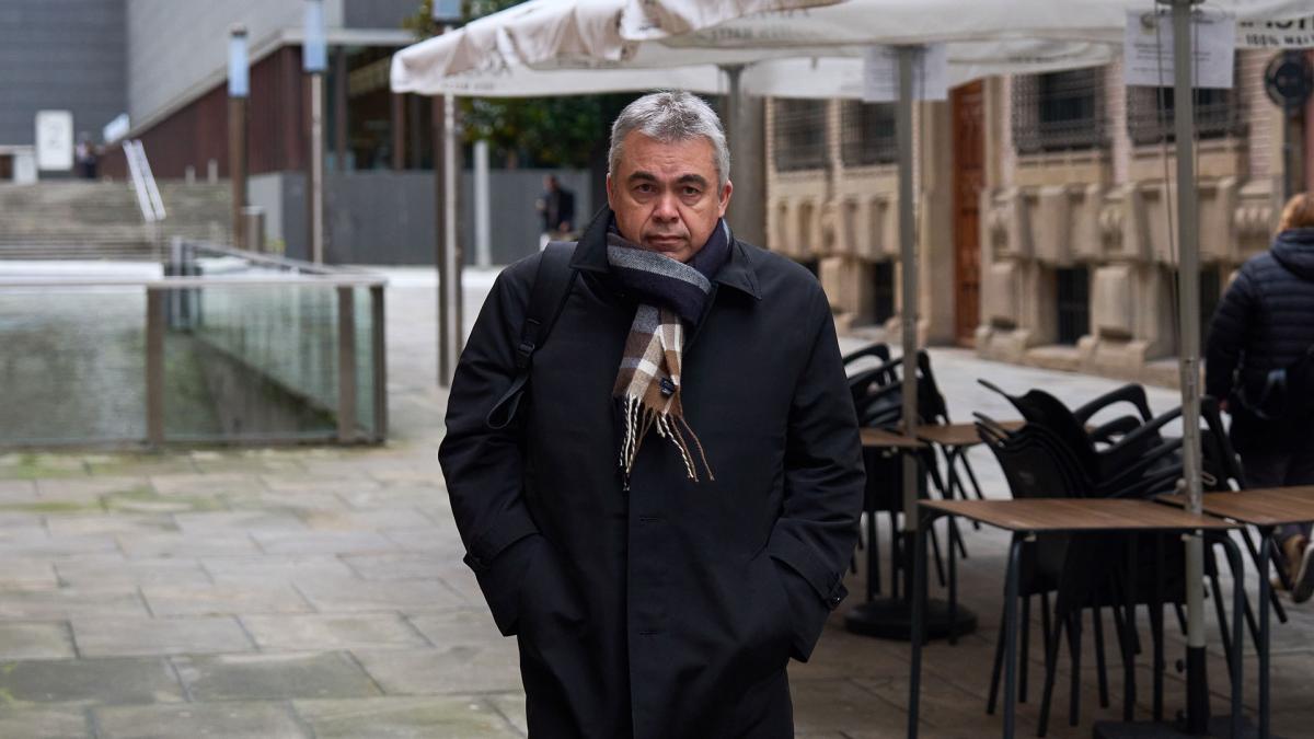 <![CDATA[Cerdán dice que se reunió con Oscar Arizcuren y Javier Esparza, "pero no se habló de empresas"]]>