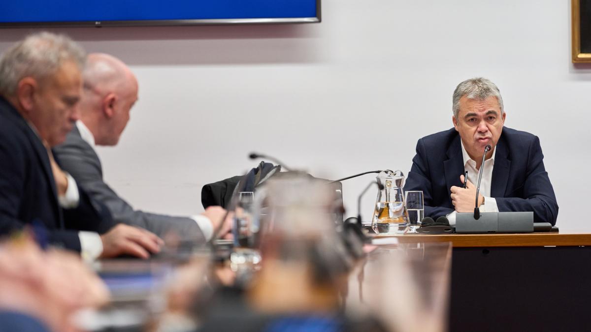 <![CDATA[Se confirma que Santos Cerdán no vota a UPN]]>