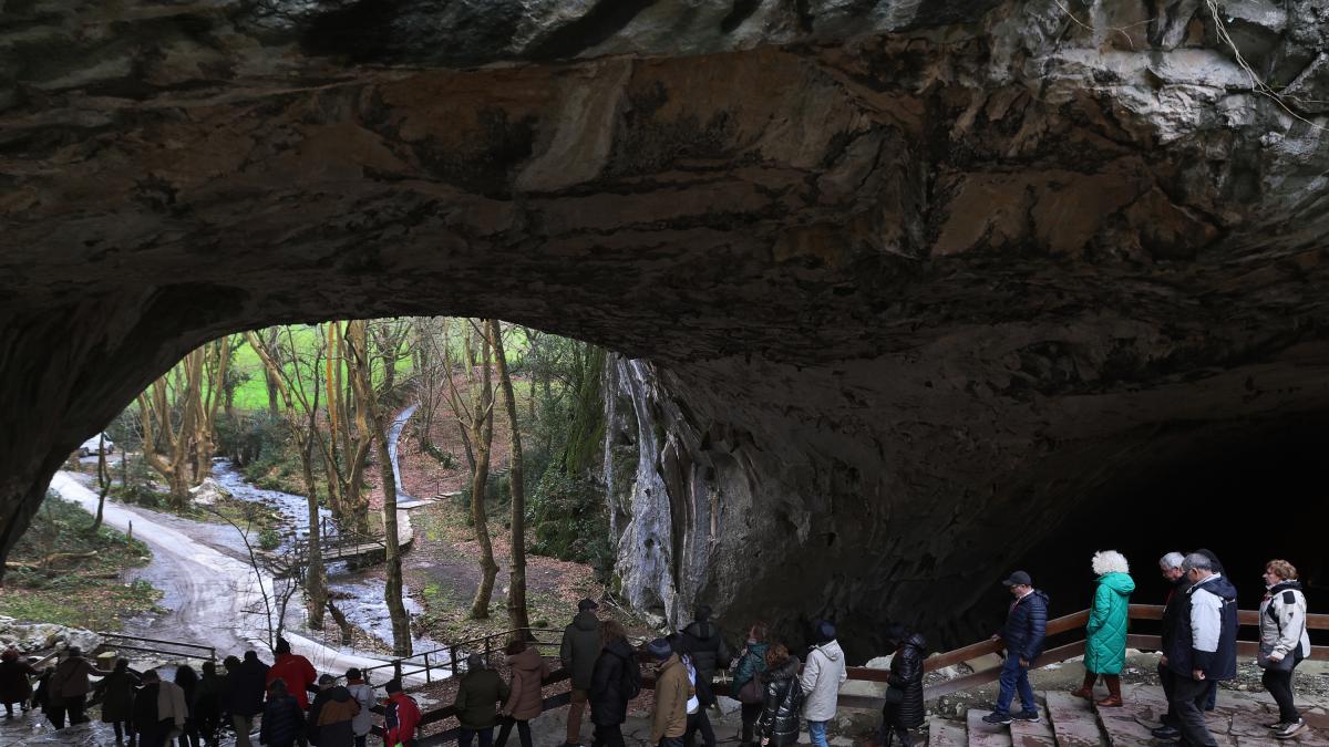 <![CDATA[La Cueva de Zugarramurdi reabre al público después de dos meses]]>