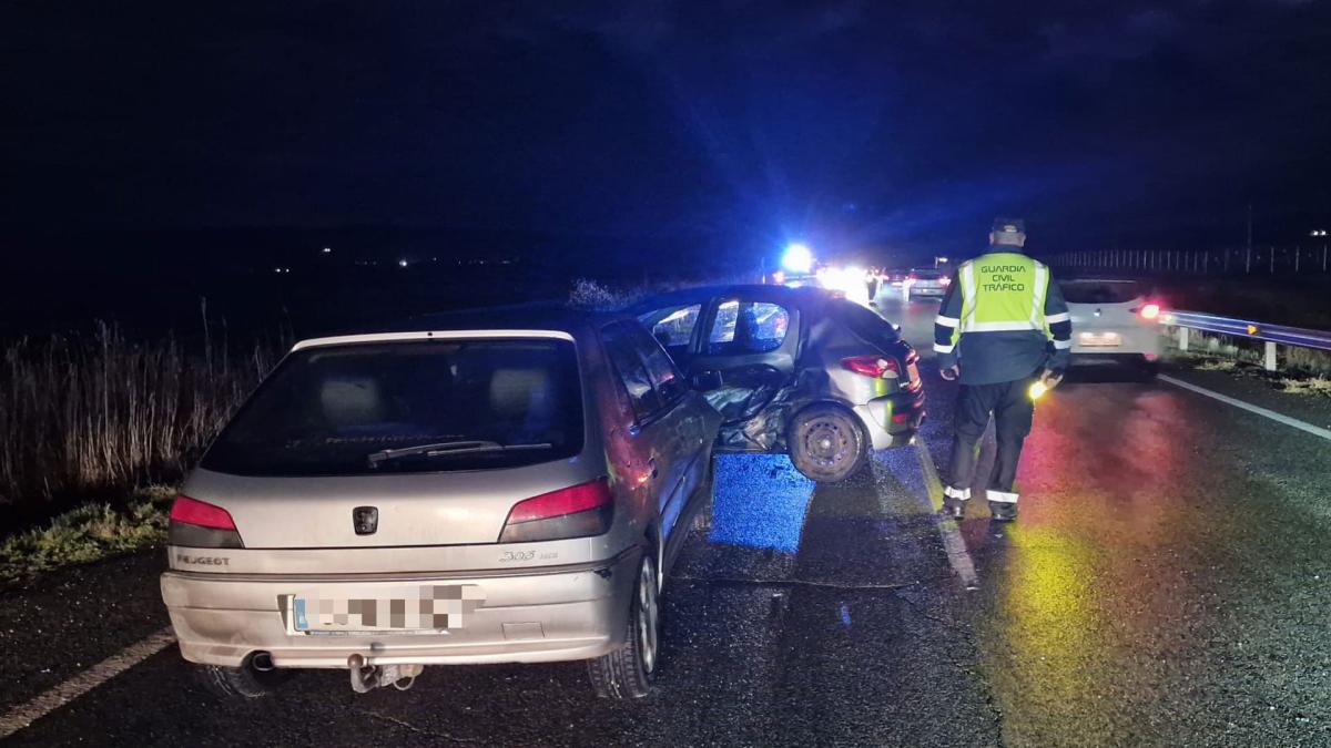 <![CDATA[Tres heridos en una colisión frontolateral en la NA-160 en Corella]]>