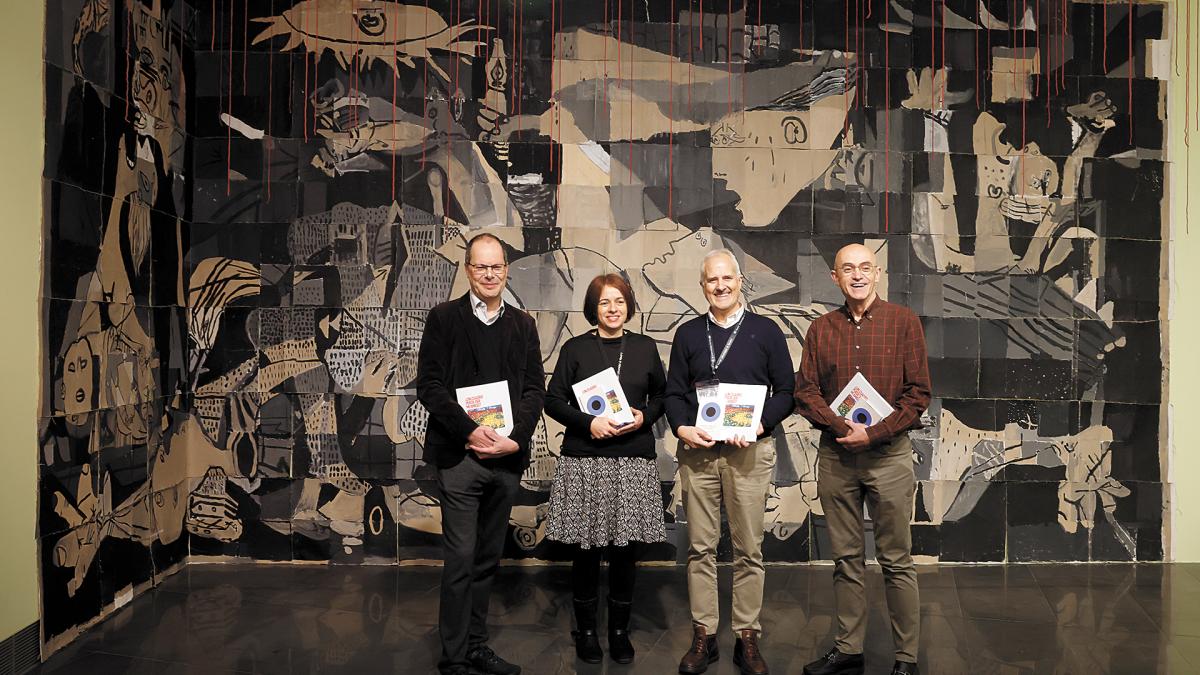 <![CDATA[Exposición en el MUN sobre los 10 años educando con arte]]>