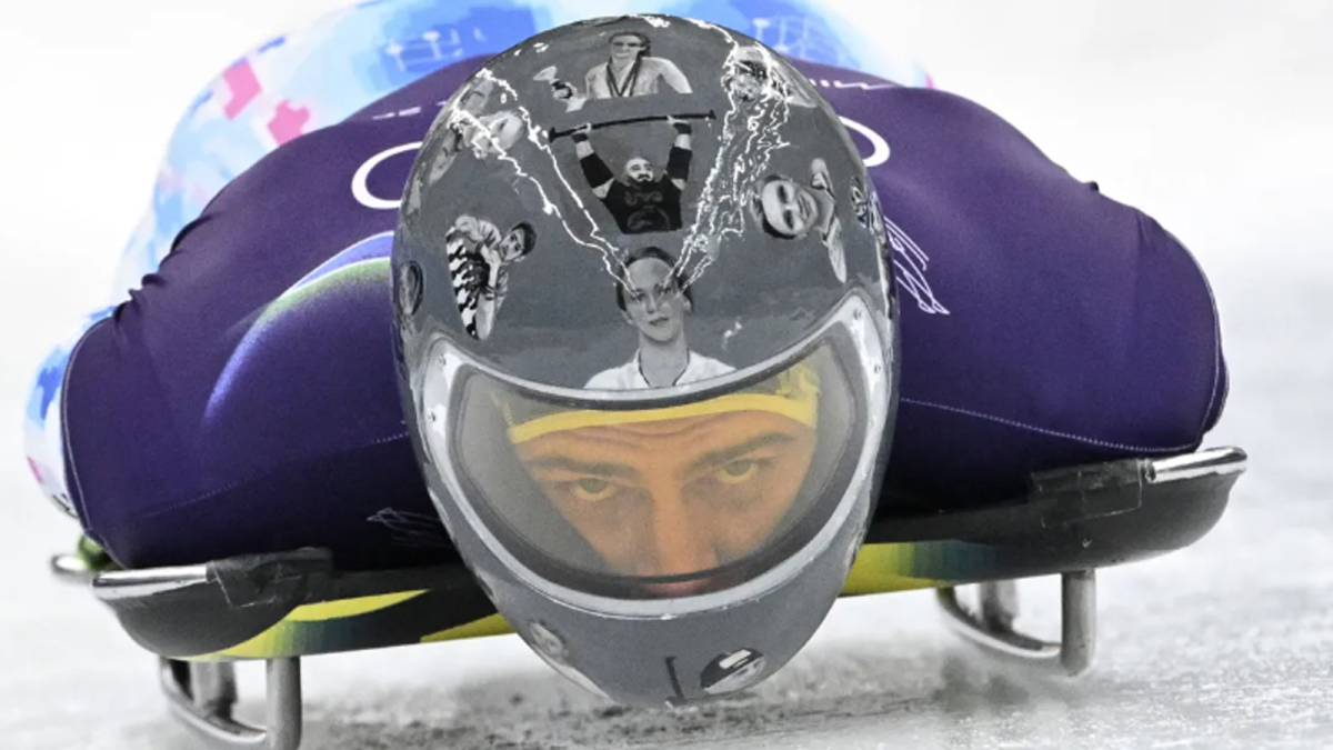 <![CDATA[El COI expulsa de los Juegos al ucraniano Heraskevych por no renunciar a su casco con fotos de atletas muertos en la invasión rusa]]>