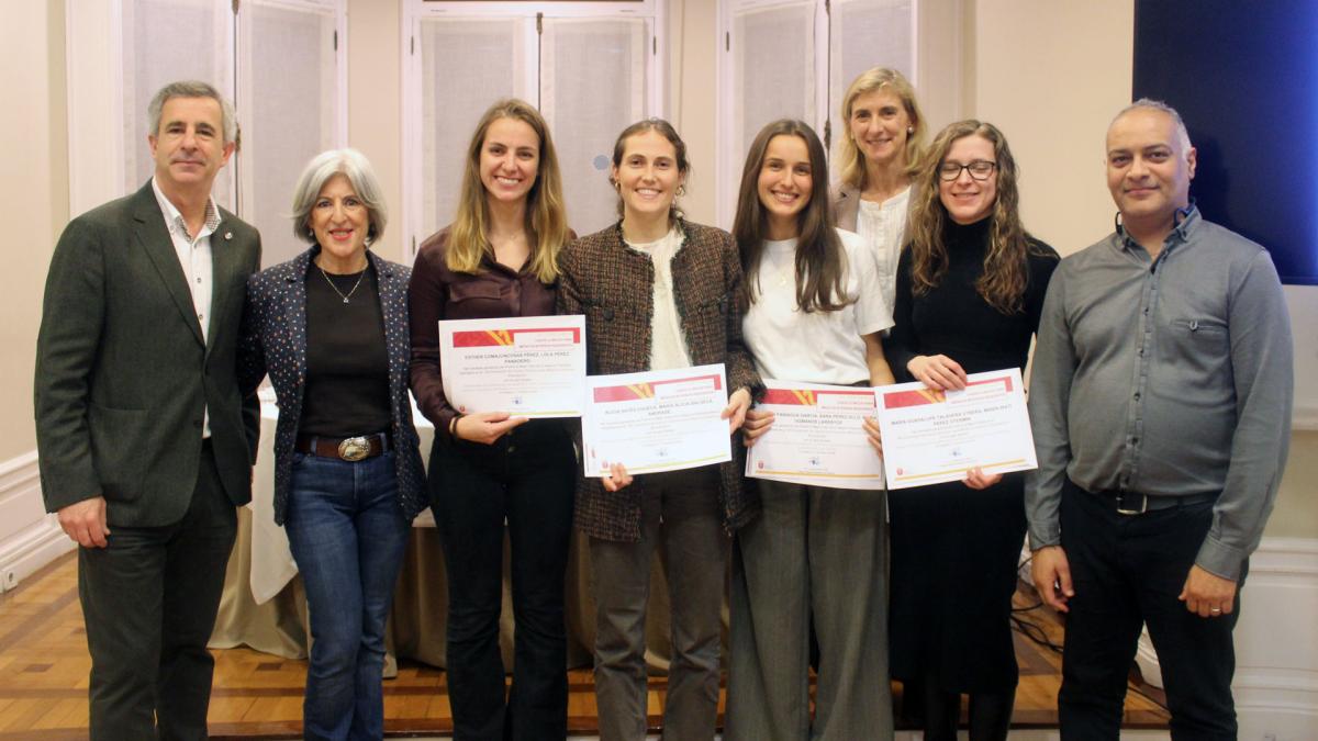<![CDATA[El Colegio de Médicos de Navarra entrega los premios del XII Certamen de Casos Clínicos]]>
