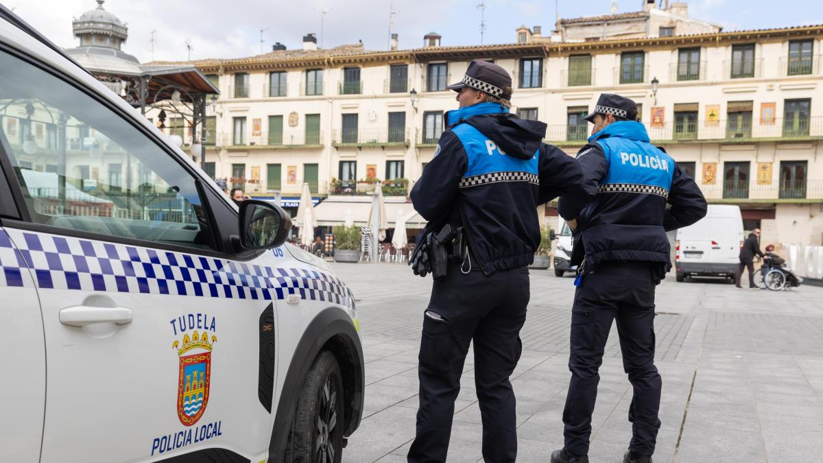 <![CDATA[Una persona resulta herida por arma blanca en una pelea en la plaza de los Fueros de Tudela]]>