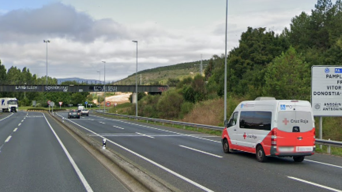 <![CDATA[Dos heridas en una colisión múltiple en la ronda, en Ansoáin]]>