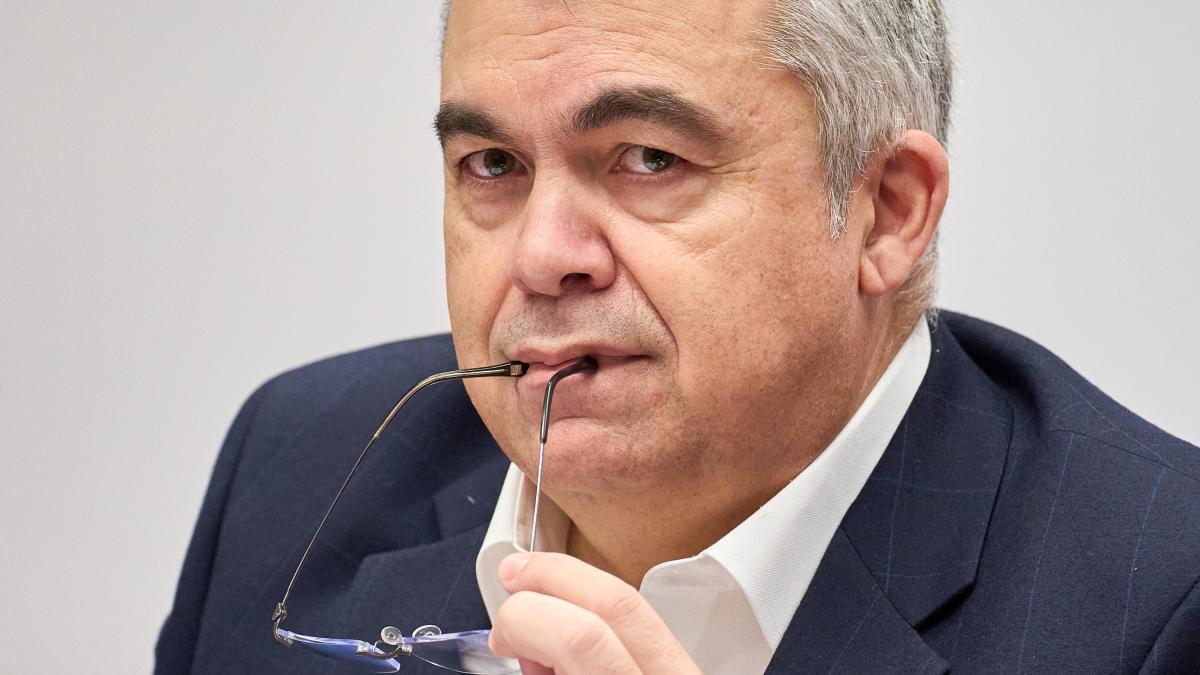 <![CDATA[Santos Cerdán, tras su imputación en el 'caso Leire': 