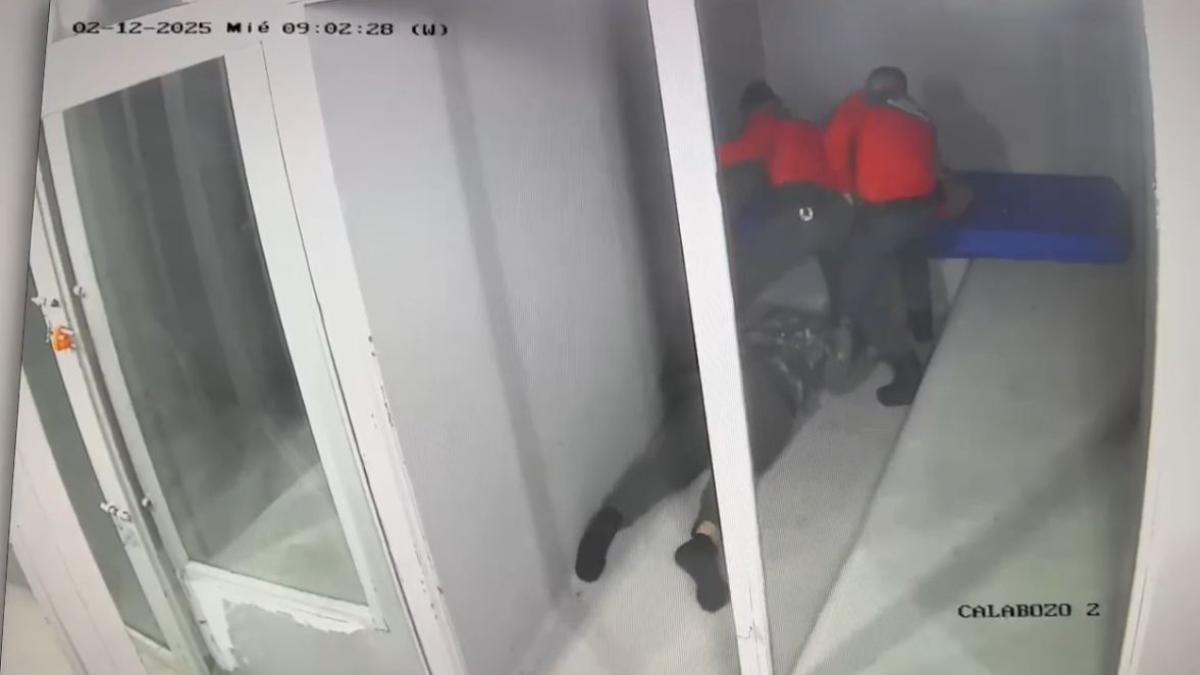 <![CDATA[Juzgan a tres policías forales por la agresión a un detenido en los calabozos de Tudela: 