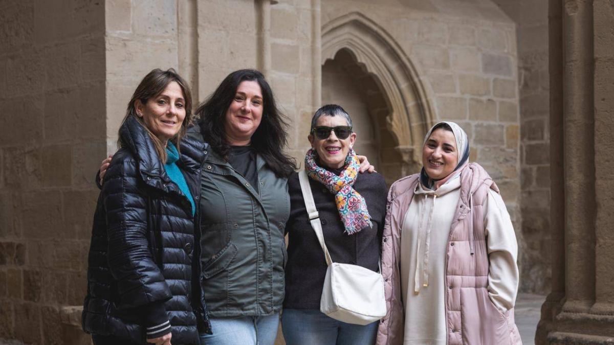 <![CDATA[Cuidados que sostienen en Viana]]>