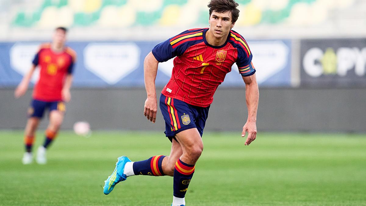 <![CDATA['La Rojita' abusa de Chipre]]>