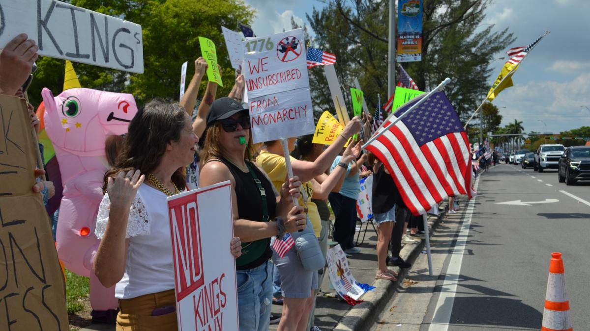 <![CDATA[El movimiento 'No Kings' canaliza el descontento en Estados Unidos contra Trump, la guerra en Irán y el ICE]]>